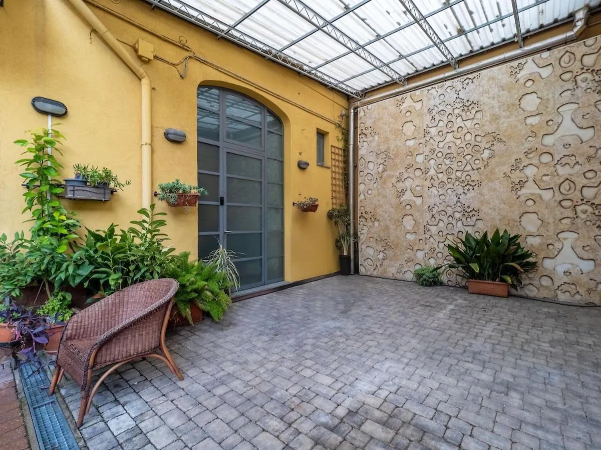 Apartment Ampio Loft 5' Dalla Metro Mailand Italien