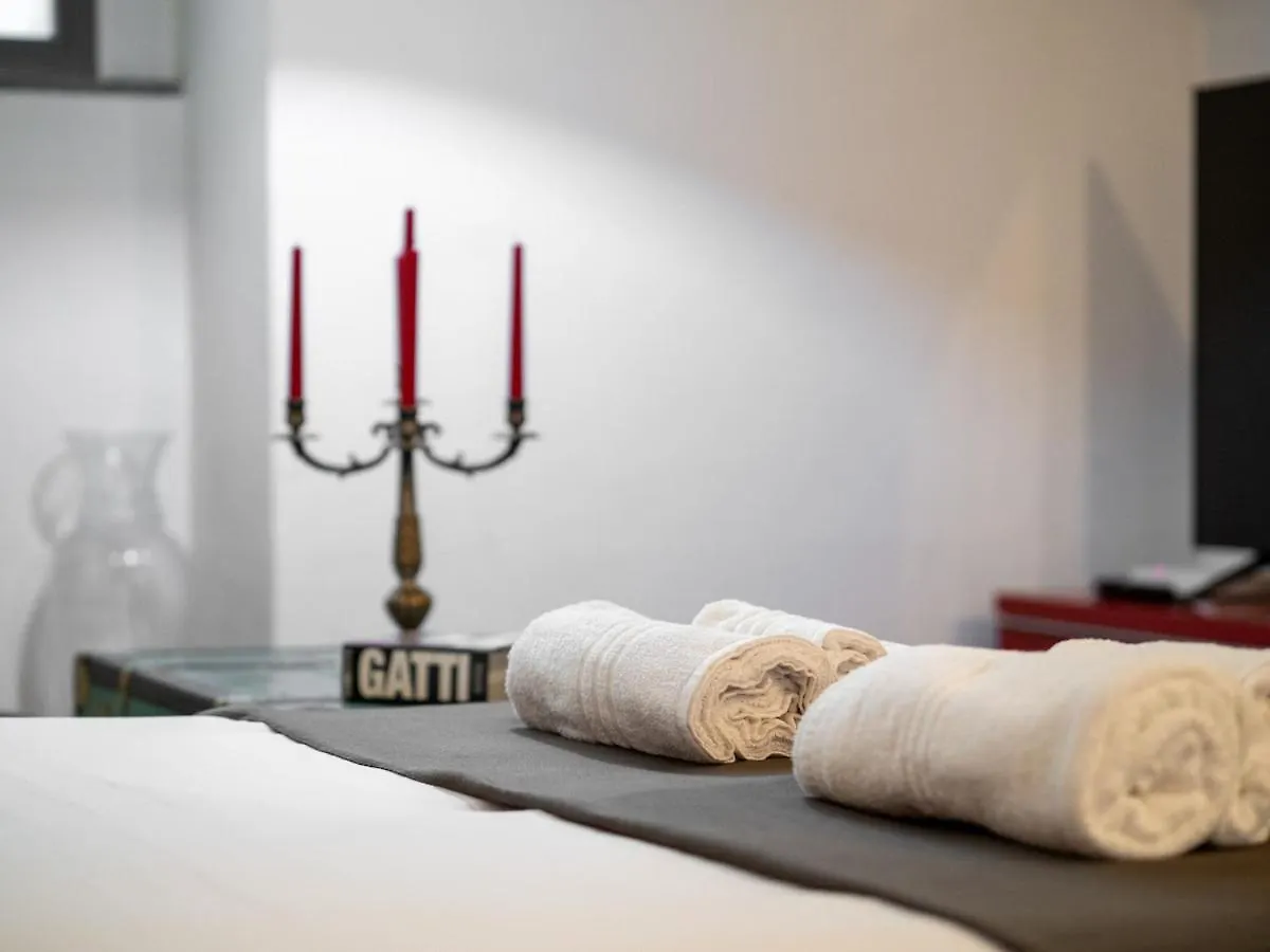Ampio Loft 5' Dalla Metro Mailand 0*,  Italien