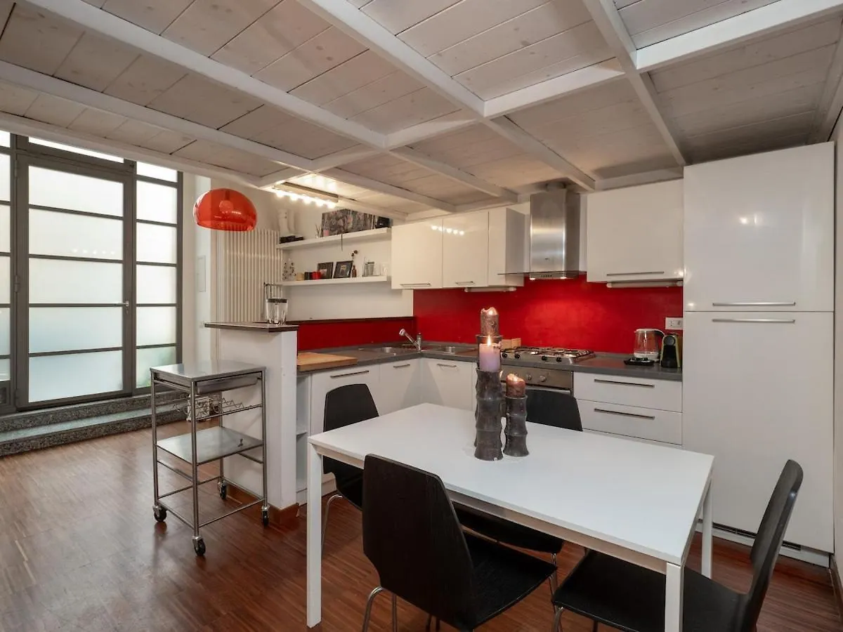 Ampio Loft 5' Dalla Metro Mailand
